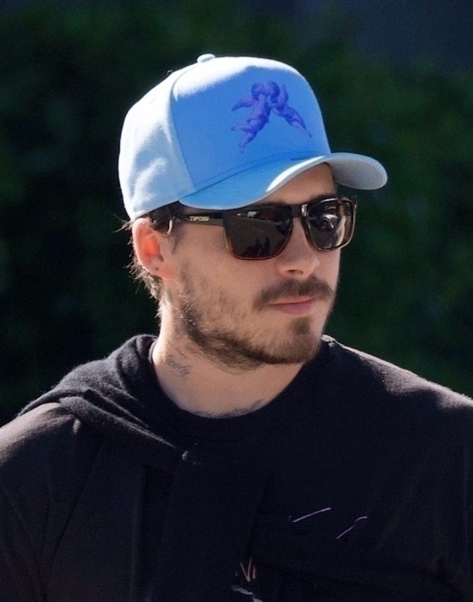Brooklyn Beckham i Nicola Peltz robią zakupy z jej bratem