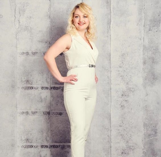 Charlotte wygląda zachwycająco