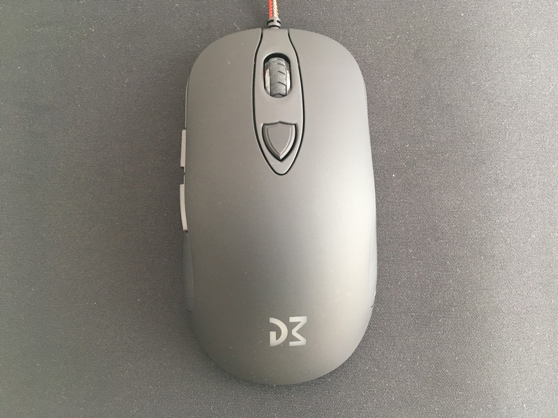 Test myszy Dream Machines DM1 Pro S: przyczajony Omron, ukryty Pixart 10
