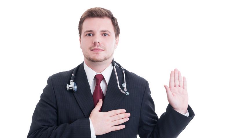 Przysięga Hipokratesa to tekst, z którego środowiska lekarskie czerpią zasady etyki zawodowej.