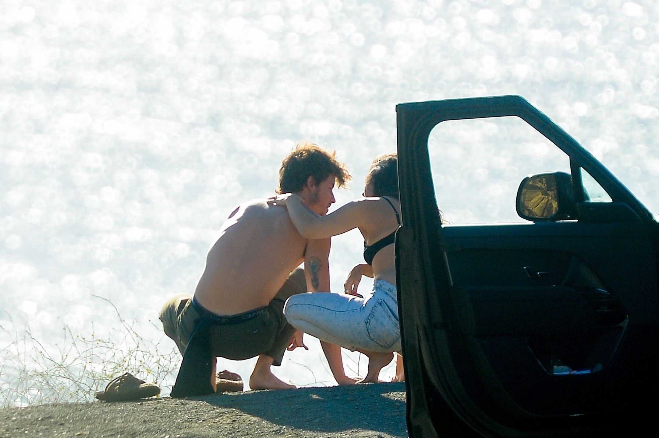 Shawn Mendes dokazuje z sympatią na plaży