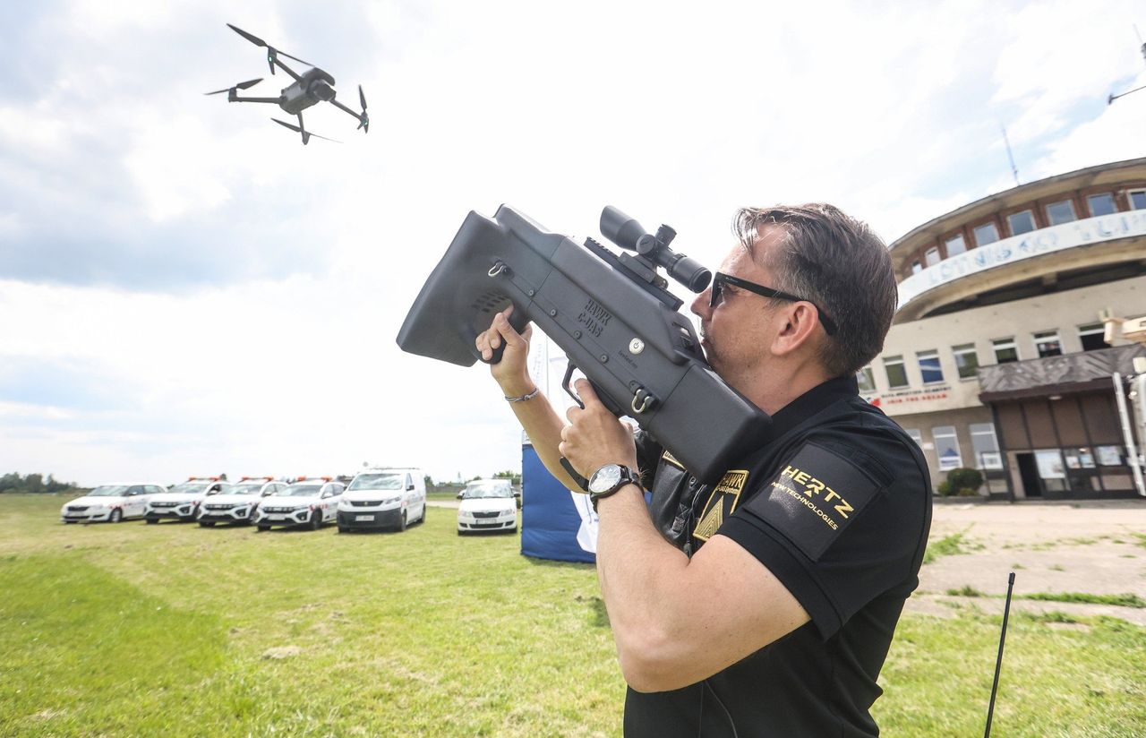 Masz drona? Od 13 listopada zmieniły się przepisy, OC obowiązkowe