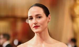 Została nominowana do Oscara. Kiedyś pracowała jako cieśla