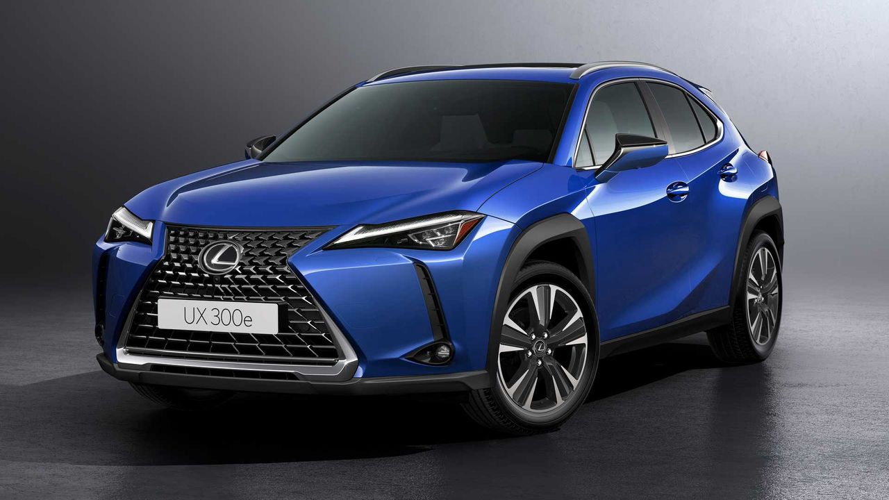 Lexus UX 300e zyskał większy akumulator. Zasięg robi wrażenie