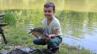 Gorlice: Taaakie ryby na Dzień Dziecka. Na stawie w Kobylance odbyły się wyjątkowe zawody dla najmłodszych wędkarzy