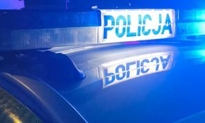 Niemiec leżał na ławce. Odkrycie policjantów z Podkarpacia