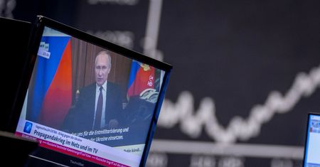Tak wygląda krach walutowy. Dolary w Rosji właśnie zdrożały o ponad 100 proc.