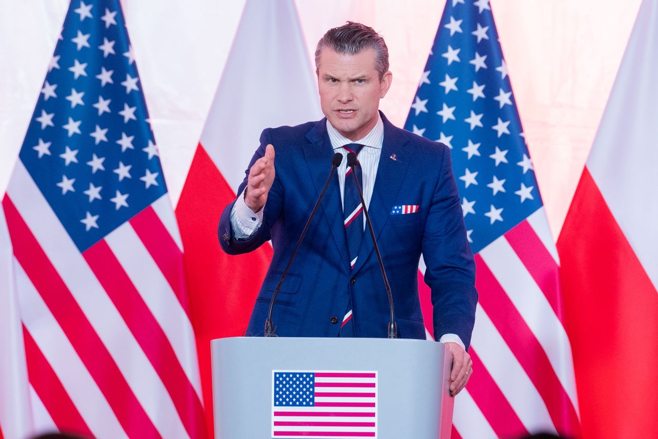 Sekretarz obrony Pete Hegseth