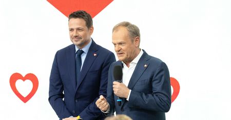 Nieoczekiwana zmiana miejsc. Pierwszy taki sondaż po powodzi