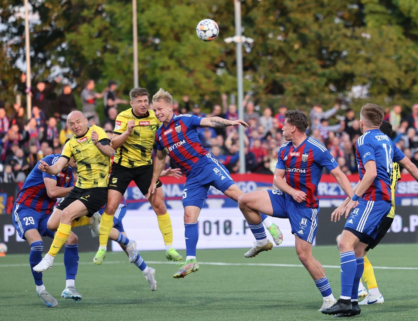 11.05.2025 r. Mecz 30. kolejki Betclic 2. Ligi: Polonia Bytom - Wieczysta Kraków.