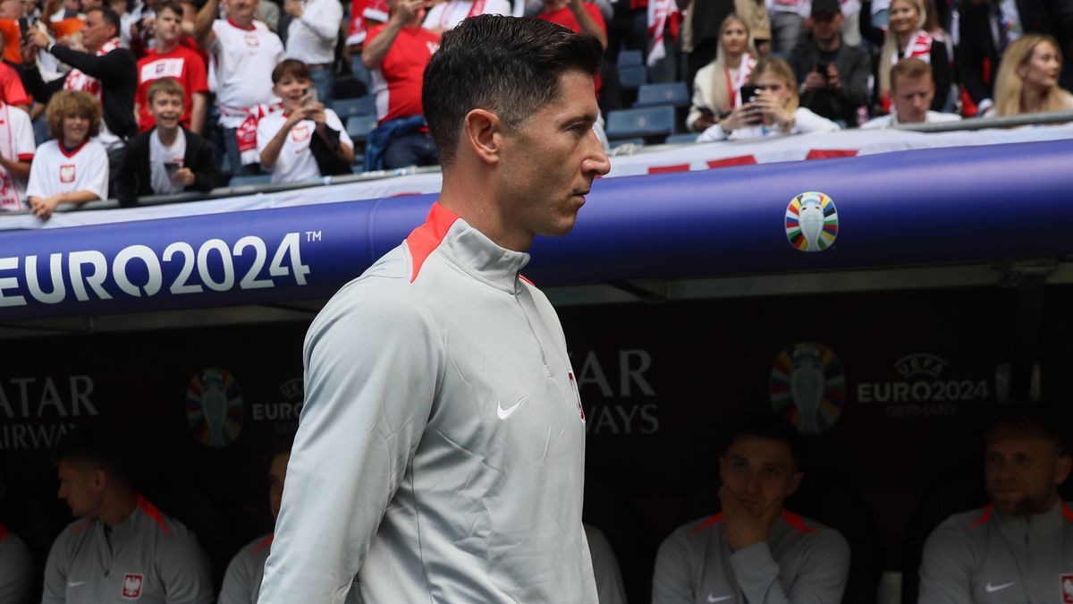 Robert Lewandowski na ławce rezerwowych 