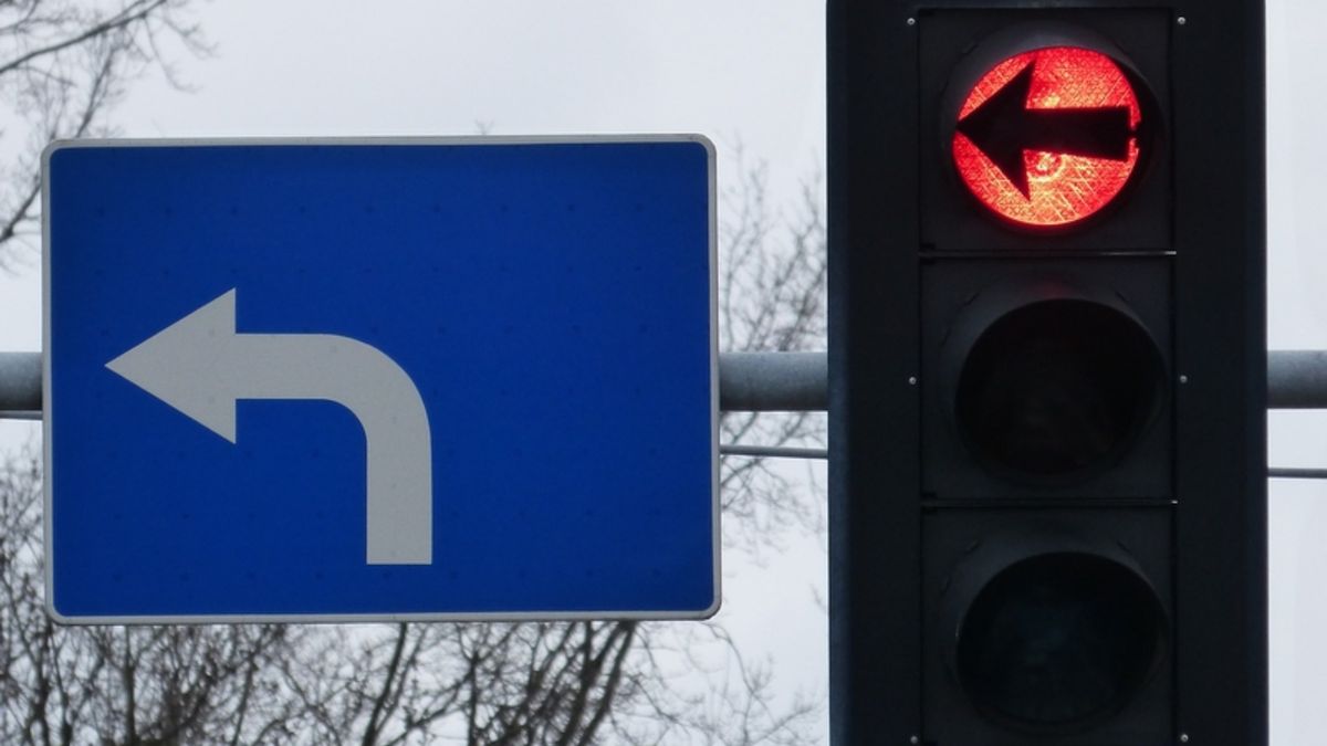 Sygnalizator pokazuje strzałkę w lewo? Nie możesz zawrócić! 