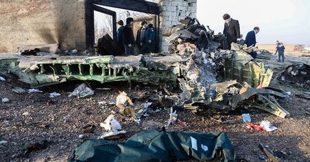 Ukraiński Boeing 737 rozbił się tuż po starcie w Teheranie. Na pokładzie było 176 osób