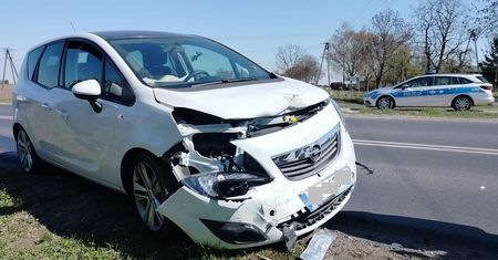Zderzenie trzech aut. Powód? Chwila nieuwagi na drodze