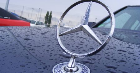 Mercedes za lajki