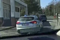 4-latek włożył nogę pod kosiarkę. Zawdzięcza życie odważnej decyzji policjantów