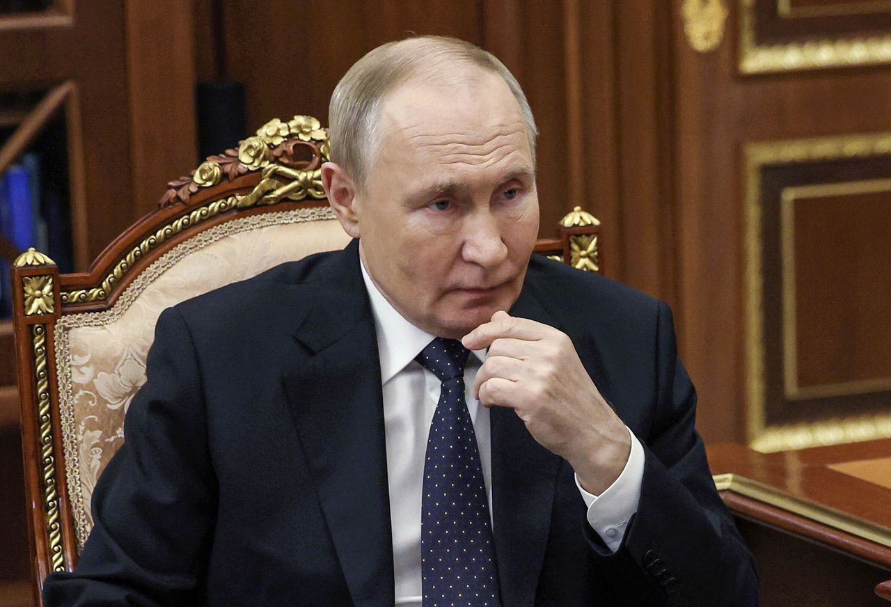 Russia warns USA before missile launch at Ukraine, experts weigh in