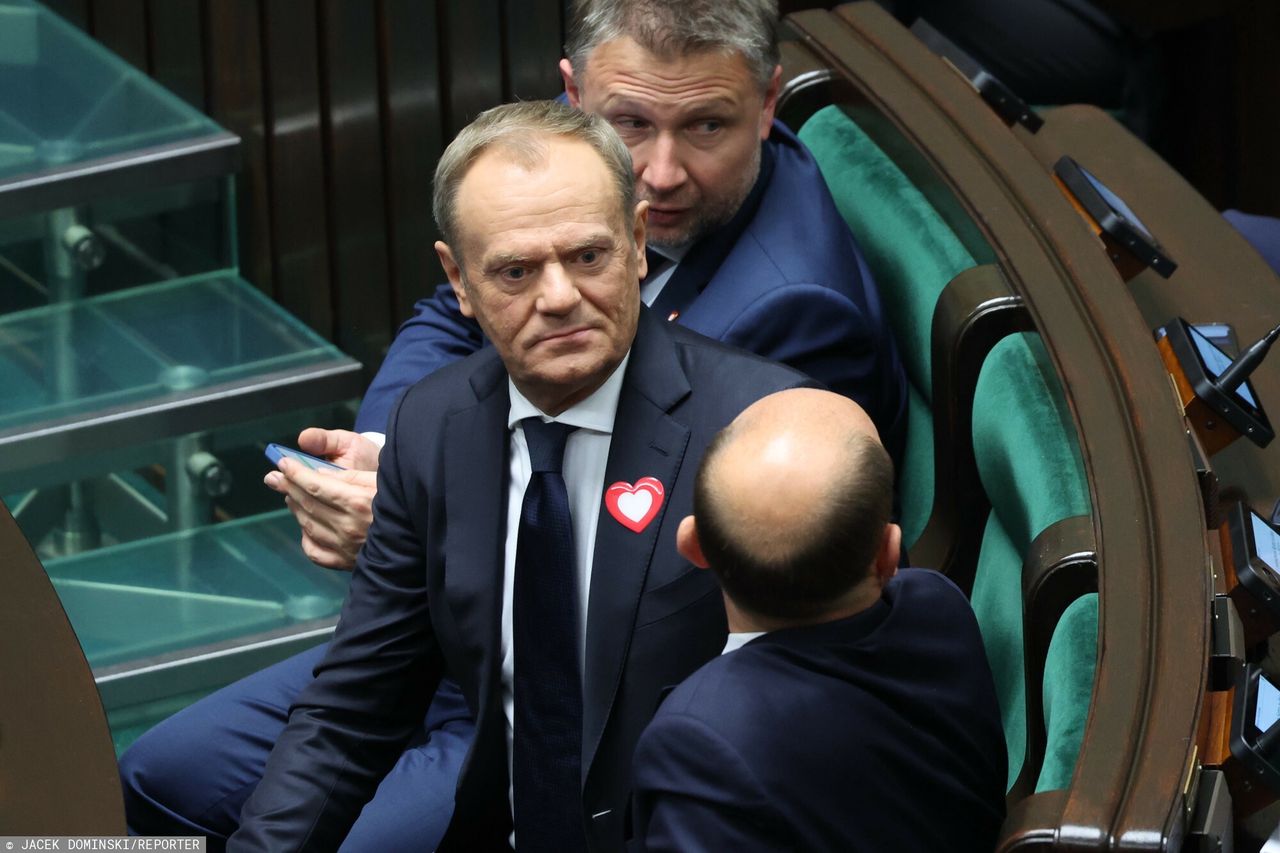 Pierwsza porażka PiS w Sejmie. Tusk: "Dedykacja dla Dudy i Morawieckiego"