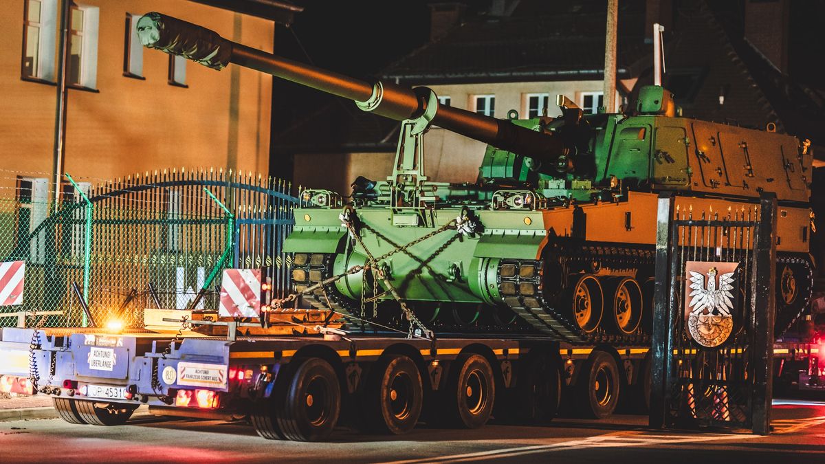 Wóz K9 Thunder w drodze do jednotki