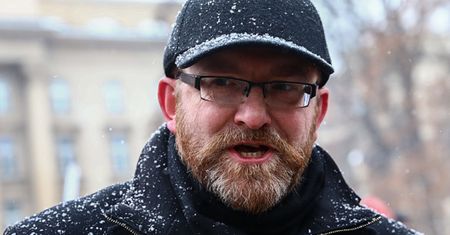 Braun zorganizował piknik. Kilkadziesiąt osób bez maseczek