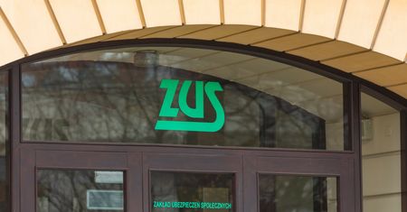 ZUS wypłaca pieniądze z OFE. Oto kto może liczyć na prawie 30 tys. zł
