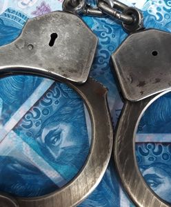 Mazowieckie. Seniorka zapłaciła fałszywym banknotem za zakupy