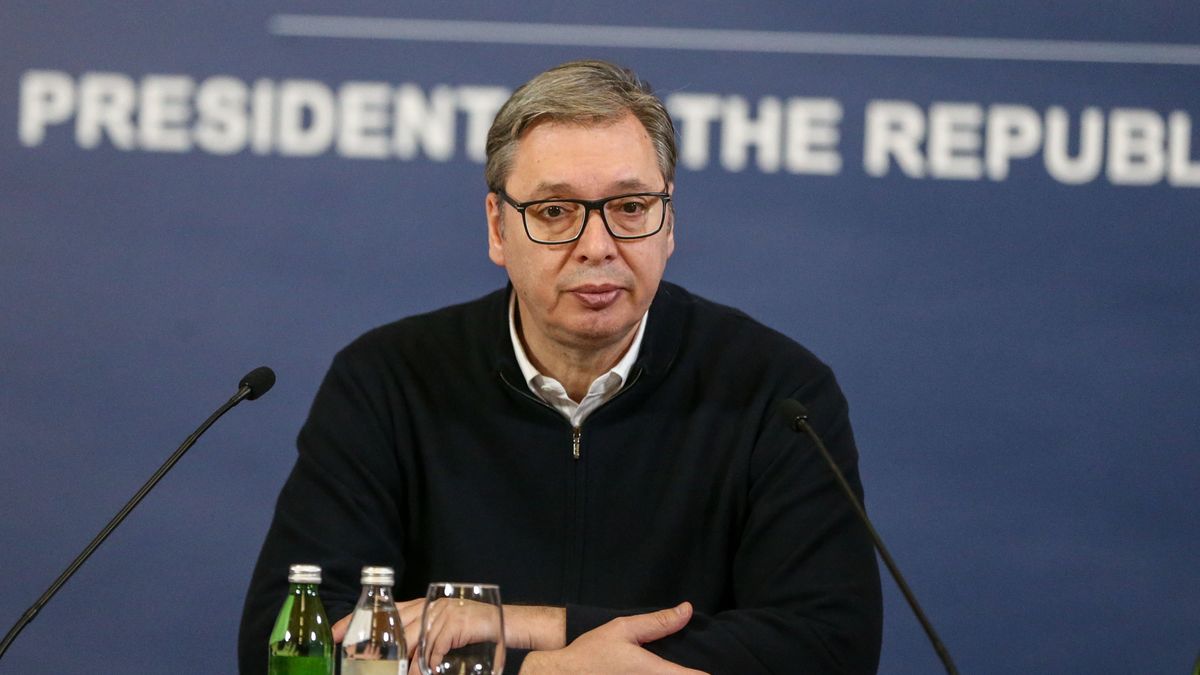 Serbian President Aleksandar Vucic
BELGRADE, SERBIA - NOVEMBER 25: Serbian President Aleksandar Vucic speaks during a press conference in Belgrade, Serbia on November 25, 2025. (Photo by Filip Stevanovic/Anadolu via Getty Images)
Anadolu
oil, belgrade, serbian president aleksandar vucic, nis, export, petrol