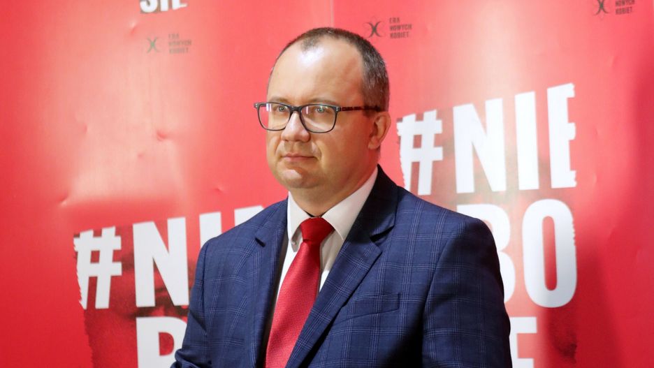 PKN Orlen kupuje Polska Press. Adam Bodnar bije na alarm. "Jak u Orbana"