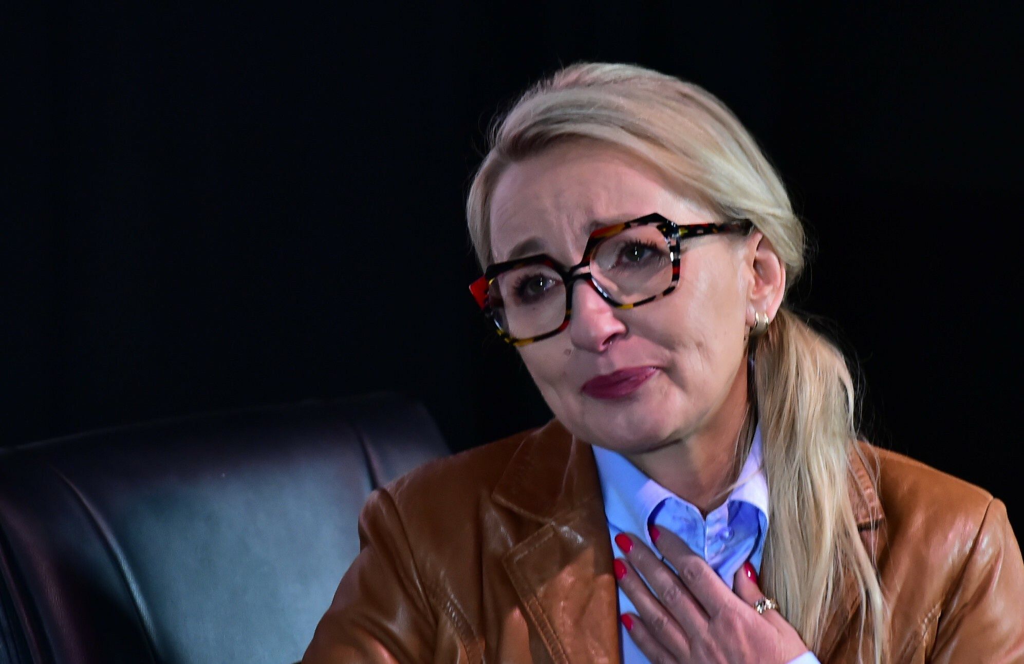Mama Iwony Wieczorek na premierze filmu dokumentalnego