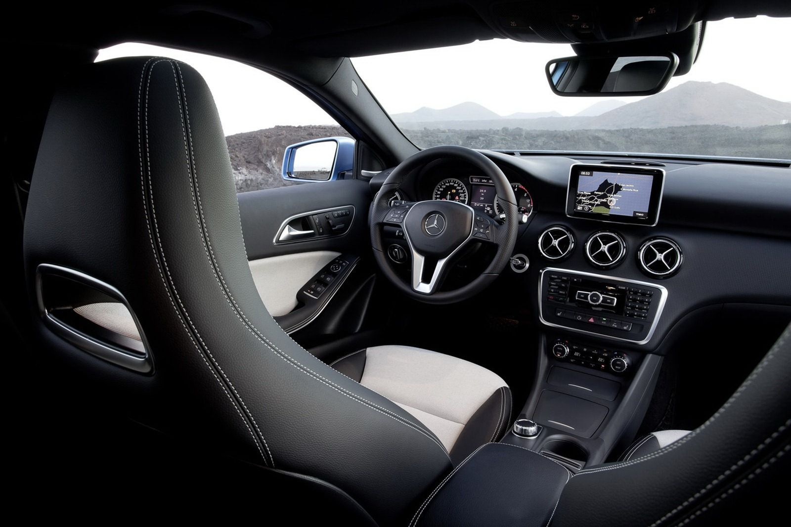 Mercedes-Benz klasy A (W176) - obszerna galeria prosto od producenta 102