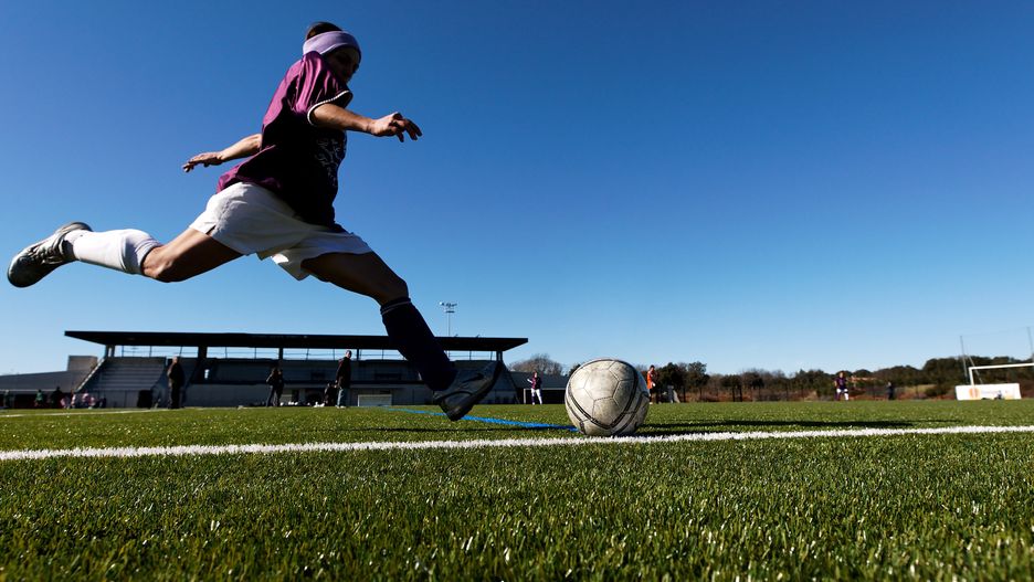 football
football *** Local Caption ***
verte, vert, tibia, terrain, soccer, projecteur, pied, penalty, pelouse, match, ligne, jambes, gardien, football, competition, combat, cage, but, bataille, ballon, bagare, corner, drible, jongle, solidaritŽ, corner, football, soccer, ballon, dribble, drible, pied, terrain, pénalty, pelouse, match, ligne, jambes, gardien, compétition, combat, cage, but, bataille, bagarre, jongle, solidarité, verte, vert, tibia, féminin, féminine, femme, synthétique