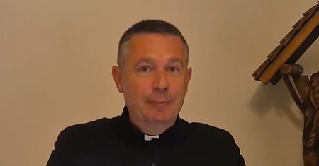 Ksiądz powiedział, ile ludzie płacą za ślub. "Rzucony ochłap"