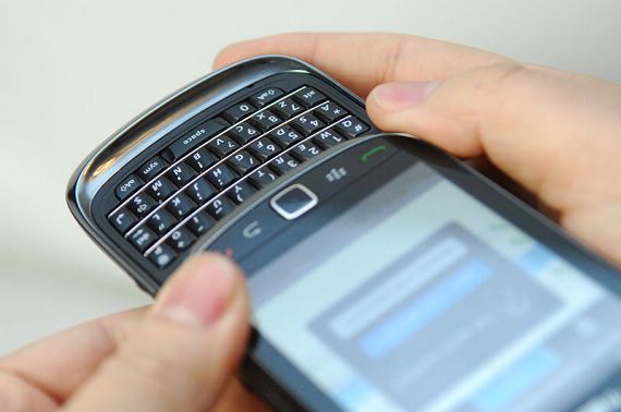 BlackBerry 9800 Bold na nowych zdjęciach [wideo] 2