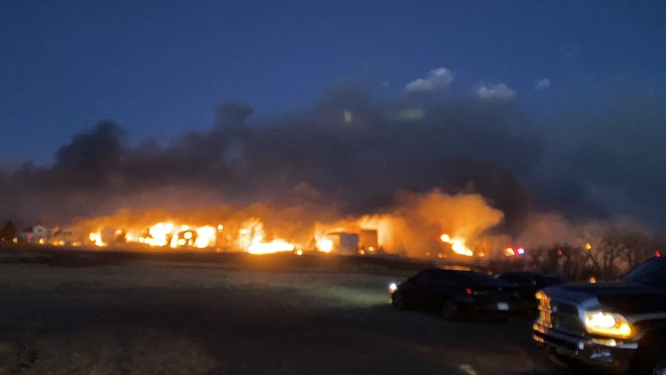 Gigantyczne pożary w Kolorado. Ponad 500 zniszczonych domów i dziesiątki tysięcy  ewakuowanych ludzi. Fot. Twitter/Kyle Clark