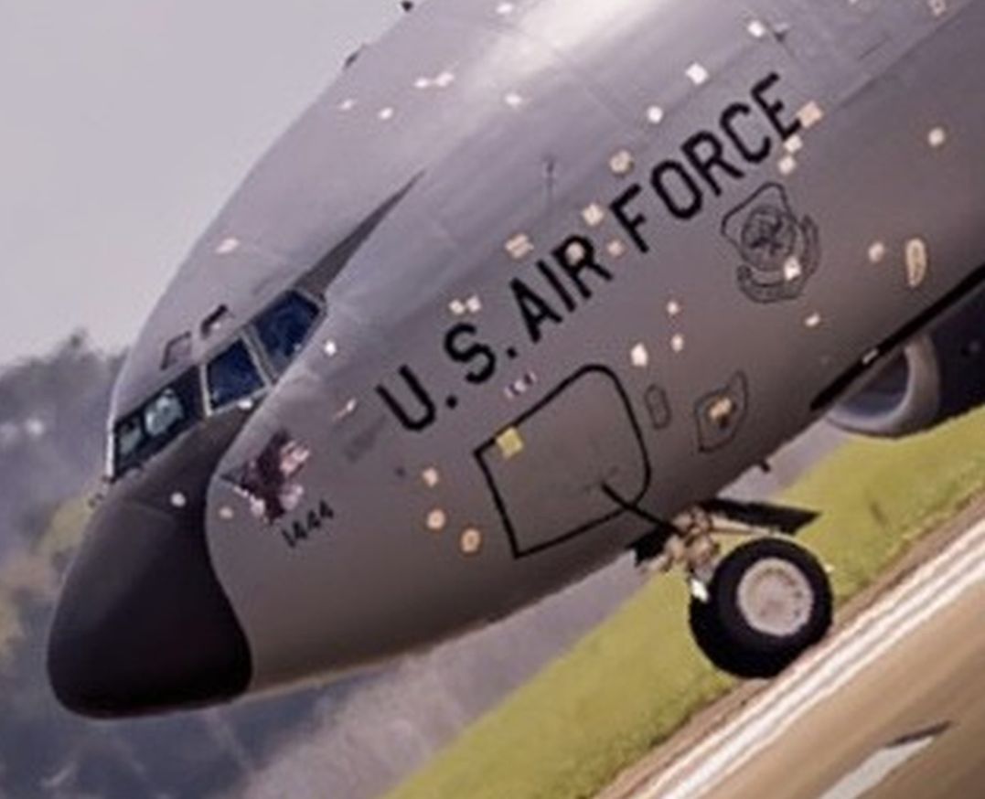 Podziurawili go jak sito. Tak teraz wygląda amerykański gigant