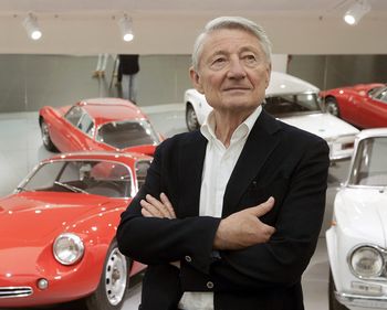 Zmarł Ercole Spada. To on narysował sedana, którego doskonale znasz