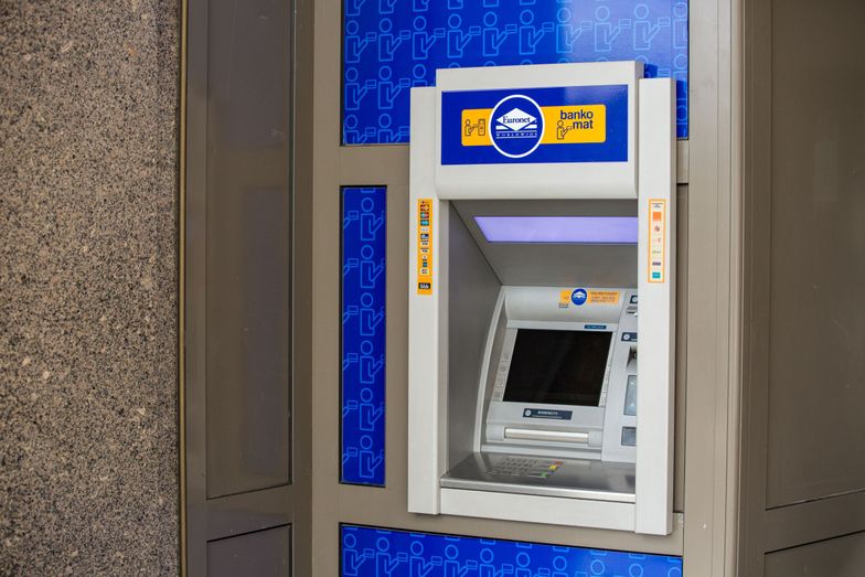 100 złotych - tyle maksymalnie będzie można wypłacić z bankomatu Euronet.