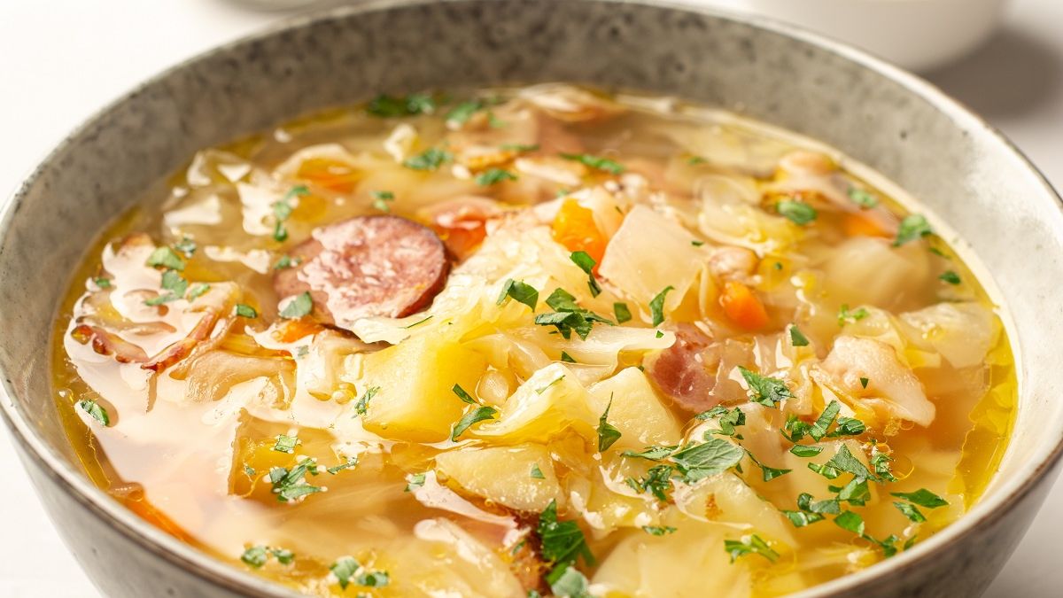 Taką zupę gotuję zamiast kapuśniaku na wędzonce