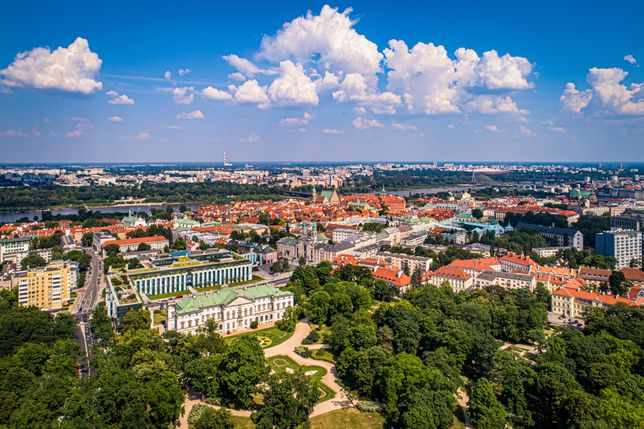 Pałac Krasińśkich znajduje się w ścisłym centrum Warszawy