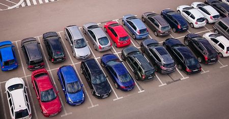 Rotacja na placach dealerskich. Czyli ile kosztuje dziś nowe auto?
