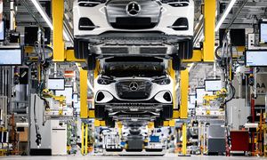 Mercedes-Benz zainwestował 1 mld euro na Węgrzech. To obrona przed Chinami