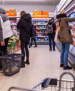 Wielkie emocje przed obniżką VAT-u na żywność. Ile kosztują produkty, które od lutego mają potanieć?