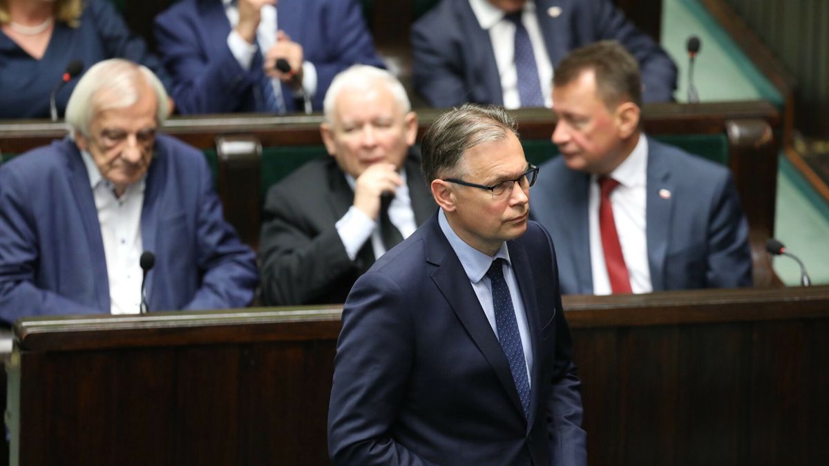 Arkadiusz Mularczyk zapowiada, że  w przyszłym tygodniu PiS złoży  projekt uchwały ws. reparacji