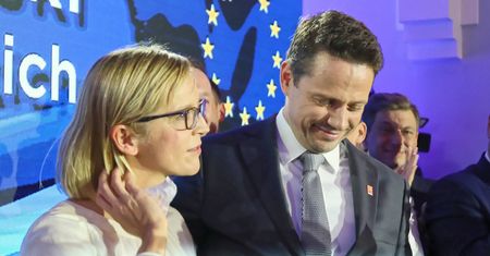 Tak zmienił się Rafał Trzaskowski. Małgorzata Trzaskowska pokazała stare zdjęcia męża z synem i córką