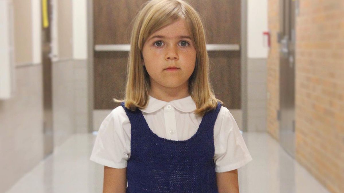 Córka Cassie Arnold otrzymała na nowy rok szkolny kuloodporną sukienkę