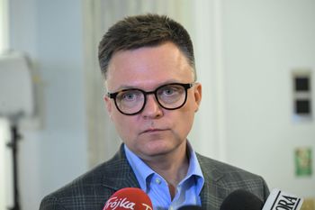 Paweł Śliz rezygnuje. Hołownia przejmie stery w klubie