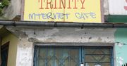 Co zostało po internetowych kafejkach? Zniszczone szyldy i pustostany