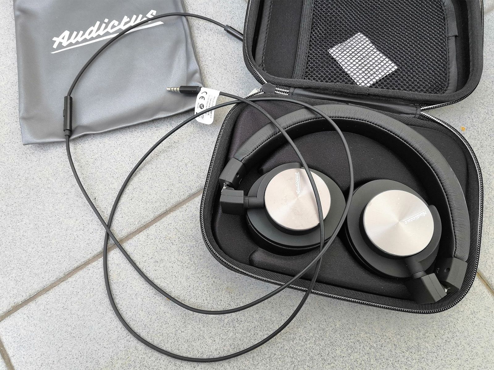 Test Audictus Achiever –  uniwersalne słuchawki nauszne w dobrej cenie 7