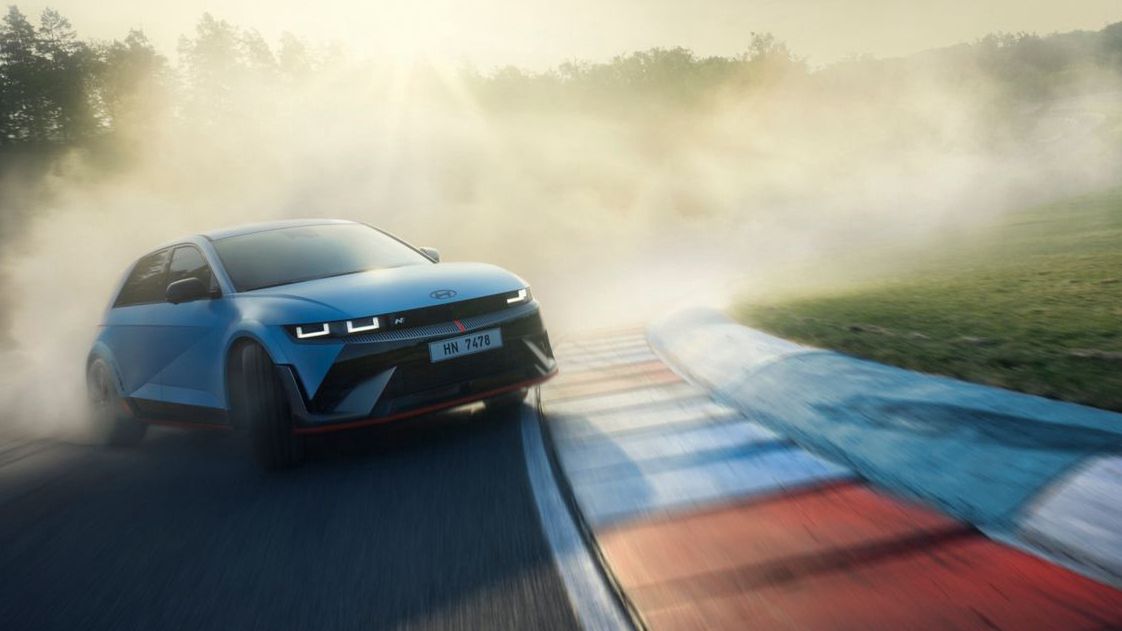 Elektryczny Hyundai Ioniq 5 N ma oddawać więcej wrażeń z jazdy sportowym samochodem z konwencjonalnym napędem