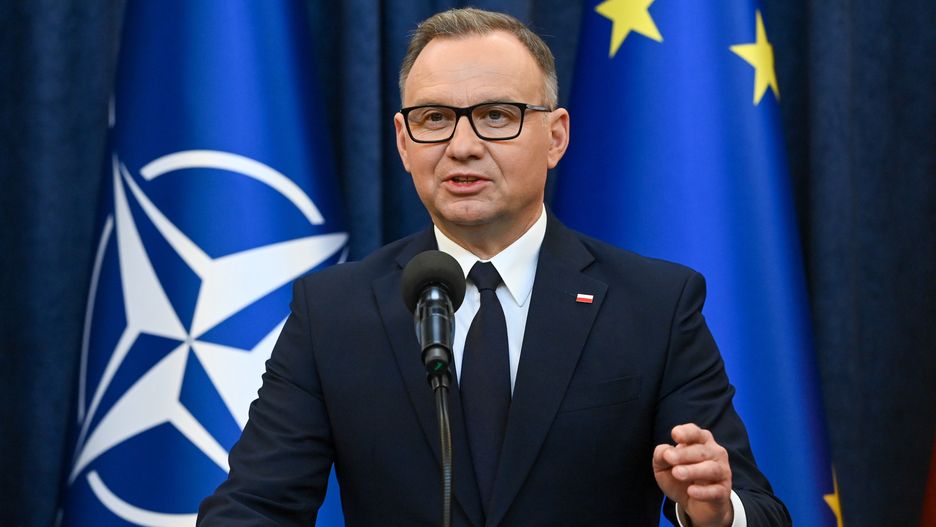 Warszawa, 18.06.2025. Prezydent RP Andrzej Duda na briefingu prasowym po posiedzeniu Rady Bezpieczeństwa Narodowego w Pałacu Prezydenckim w Warszawie, 18 bm. Posiedzenie RBN dotyczyło bezpieczeństwa energetycznego państwa oraz prezentacji polskich priorytetów na nadchodzący Szczyt NATO w Hadze. (amb) PAP/Piotr Nowak